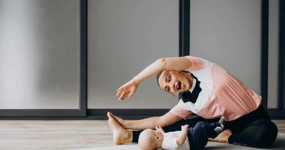 Фитнес мамы с малышом: упражнения с ребенком на руках